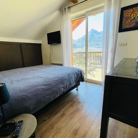 Large Chalet With Terrace And View In Briancon公寓 外观 照片