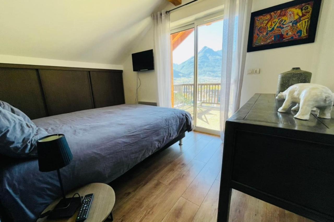 Large Chalet With Terrace And View In Briancon公寓 外观 照片